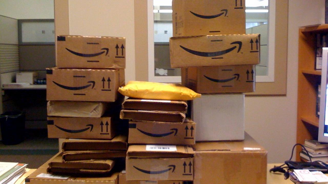 On singles day, waste from China's e-commerce delivery will quadruple from 2025 says green groups On singles day, waste from China's e-commerce delivery will quadruple from 2025 says green groups