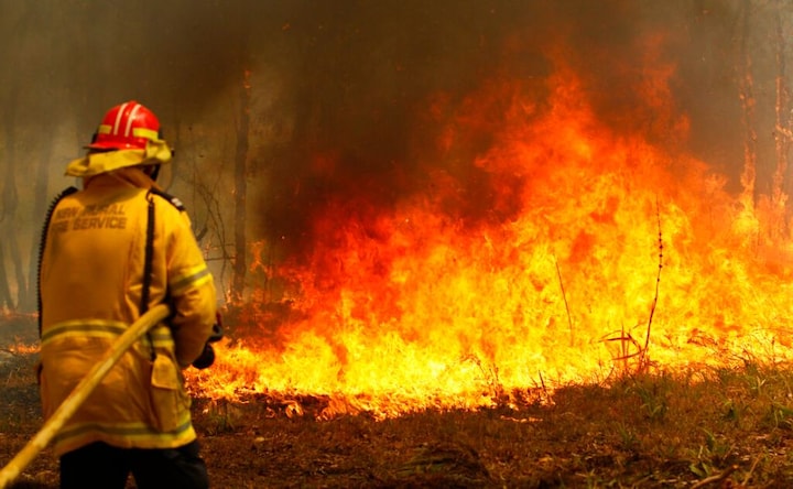 Australian bushfires: Lack of rainfall likely to prolong blaze; toll rises to 4 after fire wipes out 25 lakh acres of farmland