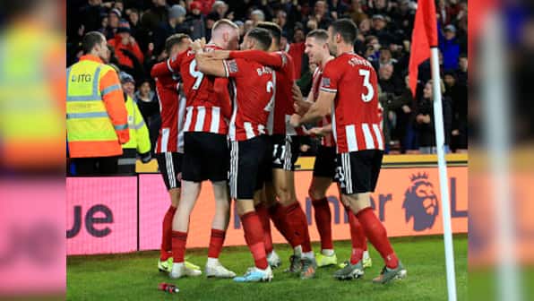 Premier League: Sheffield United's Oli McBurnie scores late equaliser to deny Manchester United victory in six-goal thriller