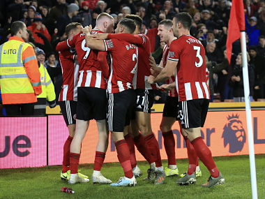 Premier League: Sheffield United's Oli McBurnie scores late equaliser to deny Manchester United victory in six-goal thriller Premier League: Sheffield United's Oli McBurnie scores late equaliser to deny Manchester United victory in six-goal thriller