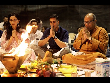 Prithviraj: Akshay Kumar, Manushi Chhilar's historical drama goes on floors; film to release on Diwali 2020 Prithviraj: Akshay Kumar, Manushi Chhilar's historical drama goes on floors; film to release on Diwali 2020