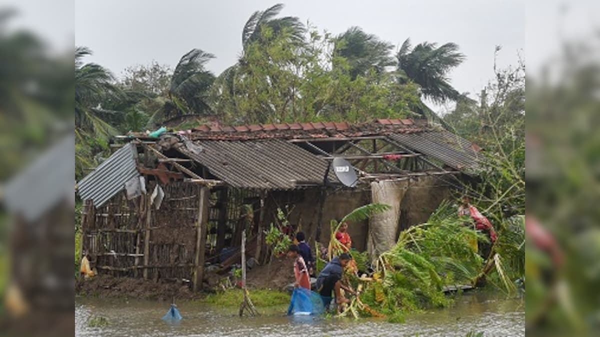 Cyclone Bulbul: Seven killed after heavy rains lash Bengal; Mamata Banerjee cancels visit to northern parts of state to survey affected areas