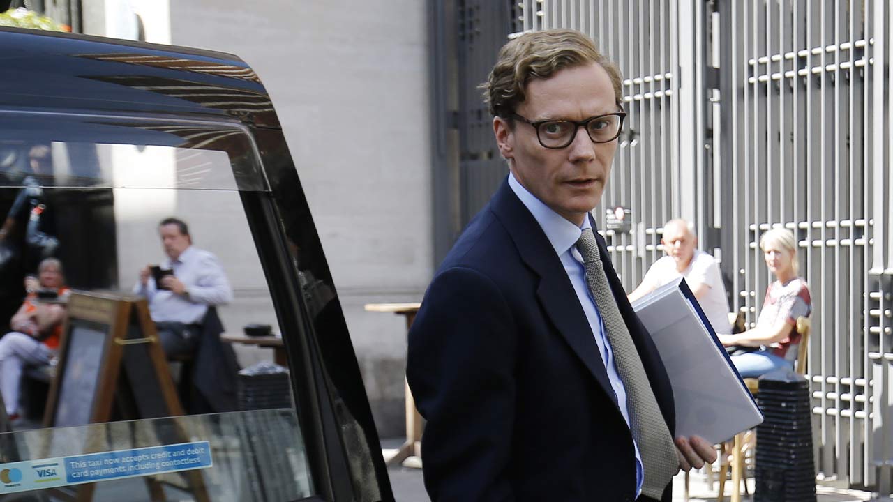 Cambridge Analytica's former CEO Alexander Nix arrives to give evidence to a UK Parliamentary Committee. Image: Getty