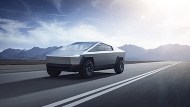 Tesla Cybertruck: Slayer of pickup trucks, birther of memes