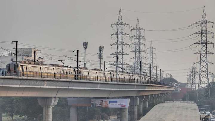 Delhi’s air pollution problem can’t be solved by traditional means — bicycle infrastructure, last-mile connectivity are a must