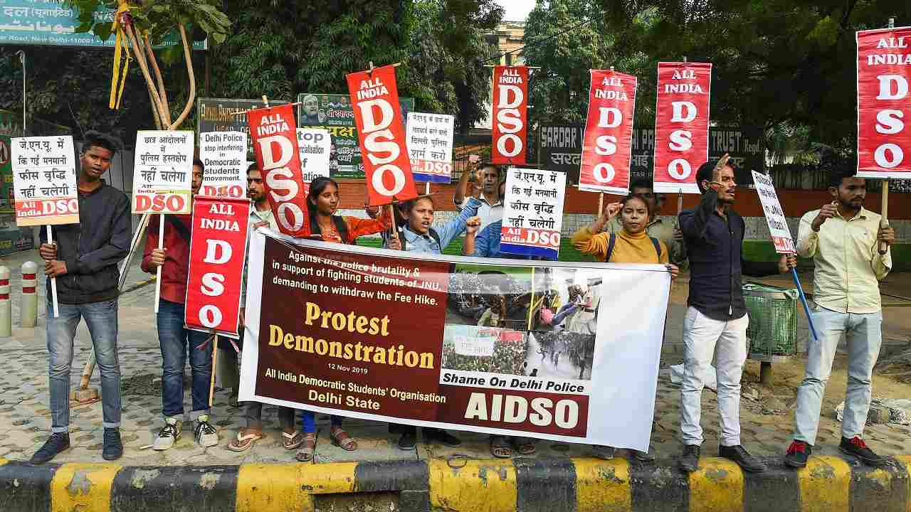 JNU Stir Over Hostel Fee Hike: Delhi Students Protest Against 'brutal ...