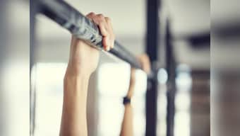 #NoDaysOff: How to work your way up to a pull up like Virat Kohli - Part 1