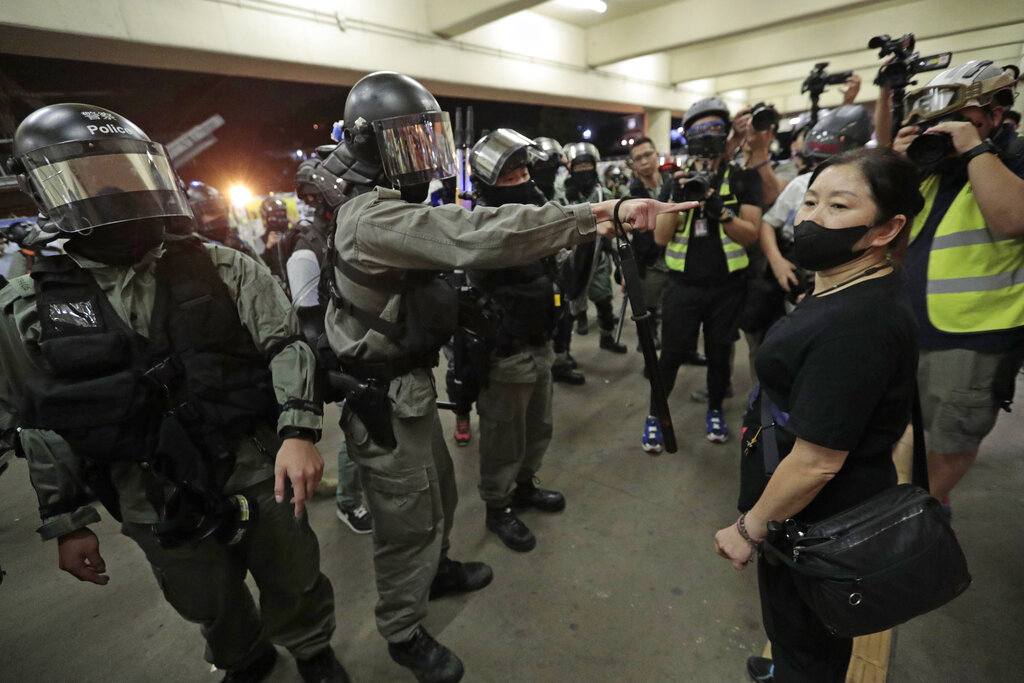 Riot Police In Hong Kong Storms Shopping Malls To Thwart Protests; At ...