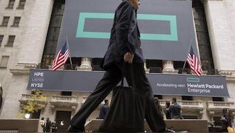 Hewlett Packard Enterprise revenue misses Wall Street estimates, shares fall by 4 percent