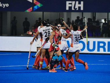 Hockey Olympic Qualifiers: Gurjit Kaur's brace inspires India women's team to dominating 5-1 first-leg win over USA Hockey Olympic Qualifiers: Gurjit Kaur's brace inspires India women's team to dominating 5-1 first-leg win over USA