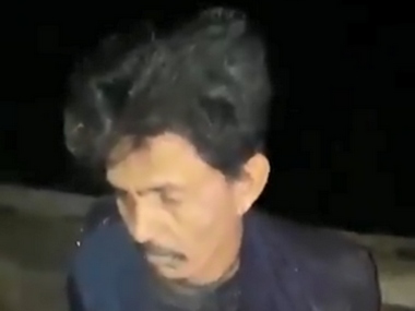 Man lynched to death over 'stealing' battery in Jharkhand's Bokaro, another injured; five arrested, manhunt on for one more Man lynched to death over 'stealing' battery in Jharkhand's Bokaro, another injured; five arrested, manhunt on for one more