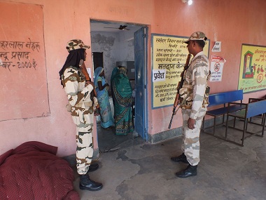 Jharkhand Assembly elections 2019: 64.12% turnout in Naxal-hit state; polling largely peaceful barring stray incidents Jharkhand Assembly elections 2019: 64.12% turnout in Naxal-hit state; polling largely peaceful barring stray incidents