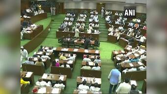 Pro tem Speaker Kalidas Kolambar administers oath to Devendra Fadnavis, Ajit Pawar, other MLAs at special Maharashtra Assembly session