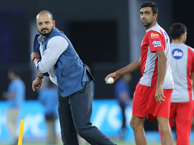 Former left-arm spinner Murali Kartik feels the art of spin bowling is dying in India Former left-arm spinner Murali Kartik feels the art of spin bowling is dying in India