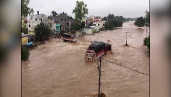 Heavy rainfall causes flood-like situation in Maharashtra's Nashik district; IMD predicts more spells of rain next week