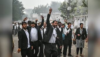 Tis Hazari violence: Lawyers of Delhi district courts to hold protest march today, demonstration expected at India Gate on 15 Nov