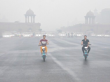 Air Quality Index Delhi: Odd-Even kicks off in National Capital; pollution levels remain in 'severe' category with AQI at 437