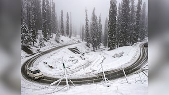 Srinagar, higher reaches of Kashmir receive season's first snowfall; two flights from Sheikh Ul-Alam Airport diverted, several others delayed