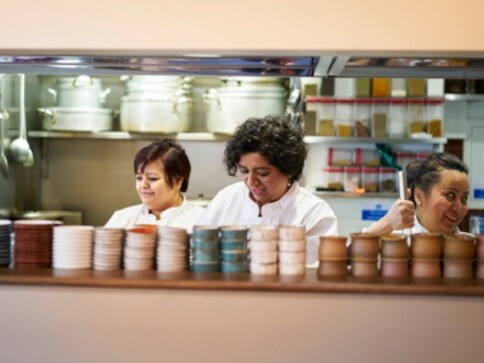 There’s something about Asma Khan: The woman behind the popular Darjeeling Express in London There’s something about Asma Khan: The woman behind the popular Darjeeling Express in London