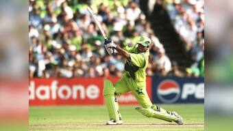 Pakistan great Saeed Anwar advises young gun Zeeshan Ashraf to never check his strongest shot