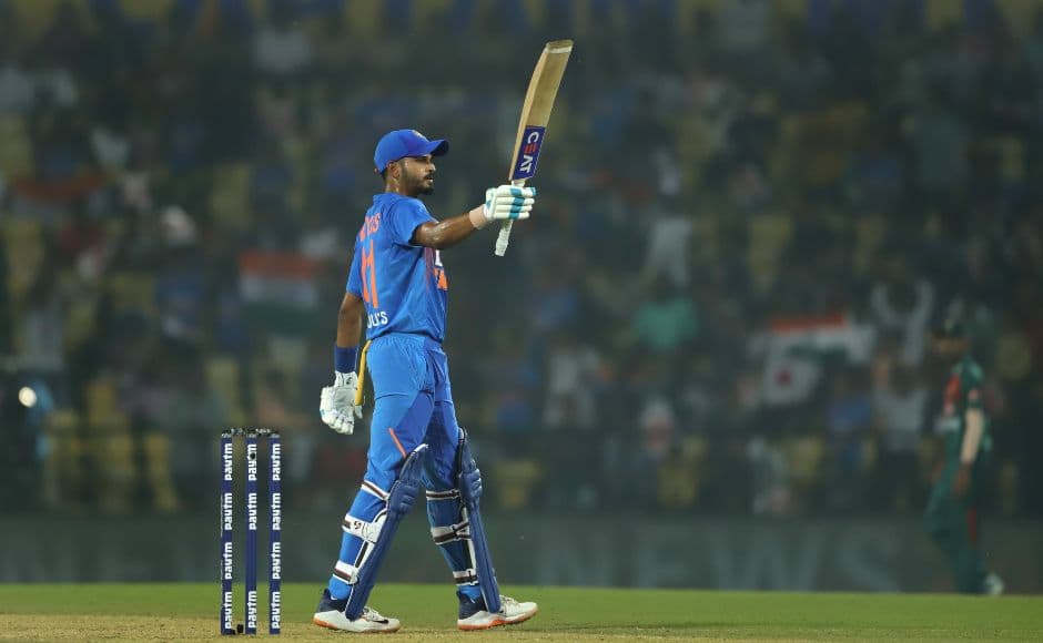Shreyas Iyer ended his wait for his maiden T20I fifty after his entertaining knock of62 off 33 balls, which consisted of three fours and five sixes. His, along with Rahul’s contribution, powered India to 174-5. Sportzpics