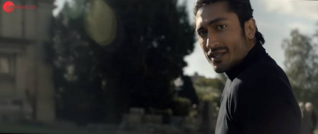 Vidyut Jammwal in a still from the song | Youtube Screengrab