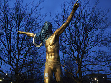 Sweden football legend Zlatan Ibrahimovic's statue fenced off as Malmo fans vent fury over Hammarby deal Sweden football legend Zlatan Ibrahimovic's statue fenced off as Malmo fans vent fury over Hammarby deal