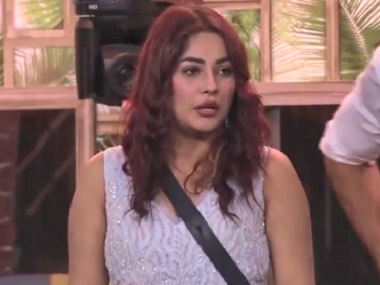 Bigg Boss 13 Day 33 highlights: Himanshi Khurana's wild card entry reignites rivalry with Shehnaaz Gill Bigg Boss 13 Day 33 highlights: Himanshi Khurana's wild card entry reignites rivalry with Shehnaaz Gill