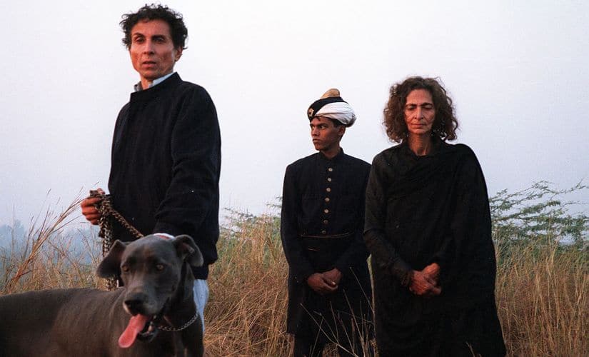 A file photo of Prince Cyrus (left) Princess Sakina (right) and a servant on the roof of the Malcha Mahal in New Delhi in 1998. (Barry Bearak/The New York Times)