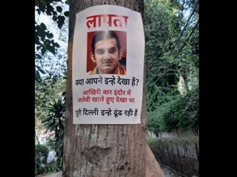 'Missing' posters of Gautam Gambhir found in Delhi's ITO after BJP MP skipped meet over air pollution crisis in National Capital 'Missing' posters of Gautam Gambhir found in Delhi's ITO after BJP MP skipped meet over air pollution crisis in National Capital