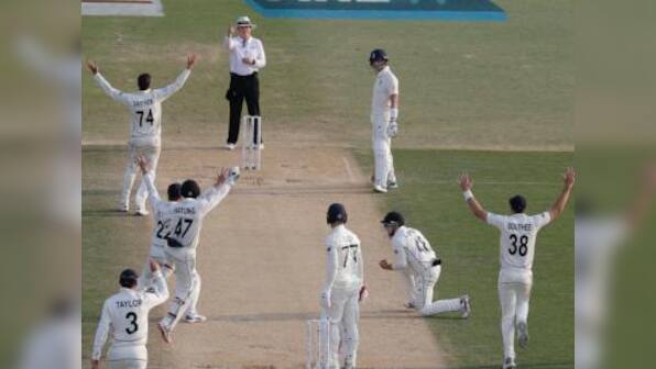 New Zealand vs England: BJ Watling, Mitchell Santner put up dominant display to leave visitors on shaky ground in first Test