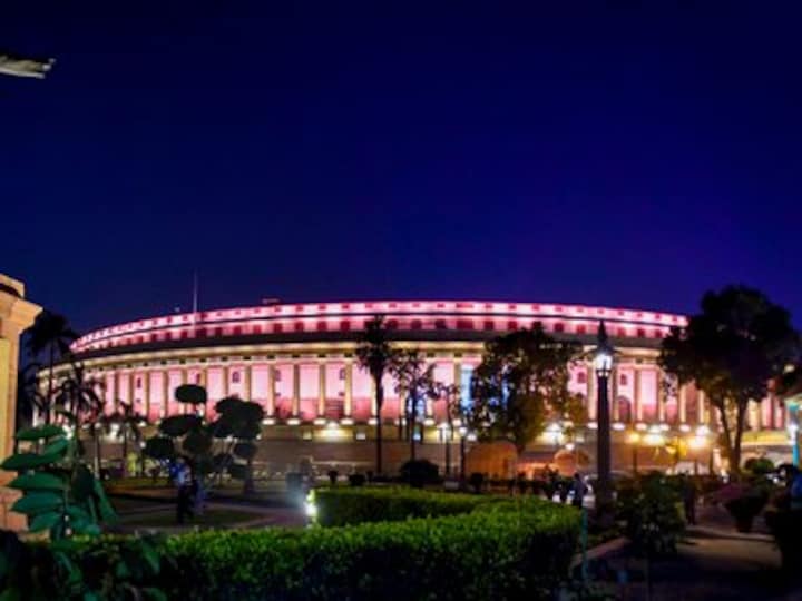 Winter Session of Parliament Day 2: Delhi pollution, JNU student protests lead to sharp exchanges in LS; RS passes Jallianwala Bagh National Memorial (Amendment) Bill