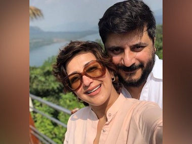Sonali Bendre pens message for Goldie Behl on their wedding anniversary, calls him 'my pillar of strength' Sonali Bendre pens message for Goldie Behl on their wedding anniversary, calls him 'my pillar of strength'