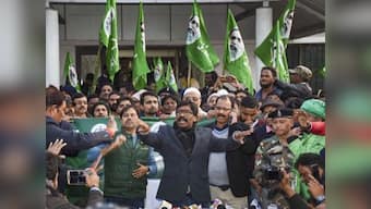 Anti-tribal governance of Raghubar Das cost BJP Jharkhand: 'Local' Hemant Soren spoke to us in our language, nailed it with his campaign, say voters