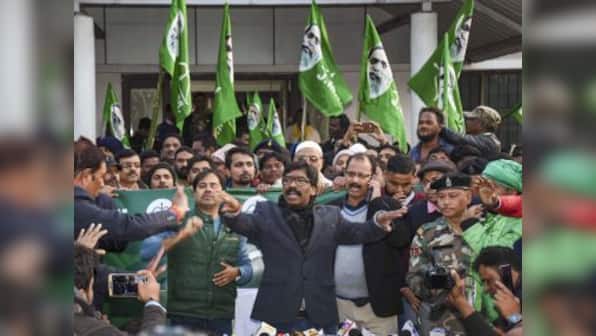 Anti-tribal governance of Raghubar Das cost BJP Jharkhand: 'Local' Hemant Soren spoke to us in our language, nailed it with his campaign, say voters