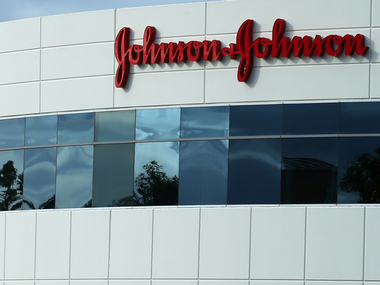 Johnson & Johnson to stop selling talc-based baby powder in US, Canada; says demand drops due to 'misinformation' Johnson & Johnson to stop selling talc-based baby powder in US, Canada; says demand drops due to 'misinformation'