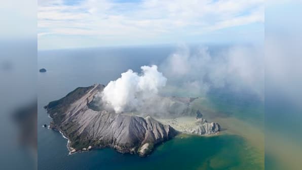 Five dead, 8 missing after volcano eruption off New Zealand coast leaves 'no signs of life' on White Island