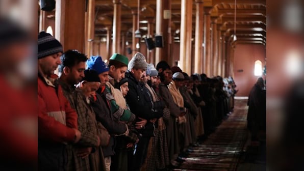 Around 100 people offer prayers at Srinagar’s Jamia Masjid for first time since abrogation of Article 370 in Jammu and Kashmir