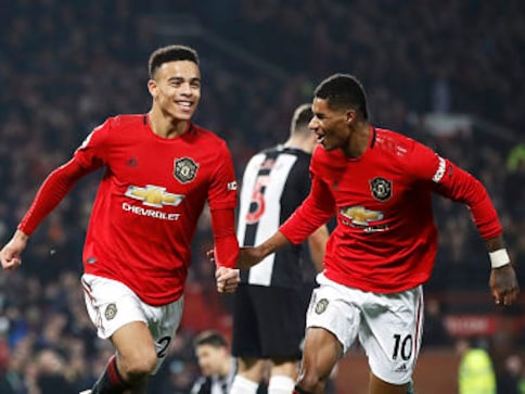 Premier League Boxing Day roundup: Legendary Liverpool rout Leicester; Manchester United thump Newcastle Premier League Boxing Day roundup: Legendary Liverpool rout Leicester; Manchester United thump Newcastle