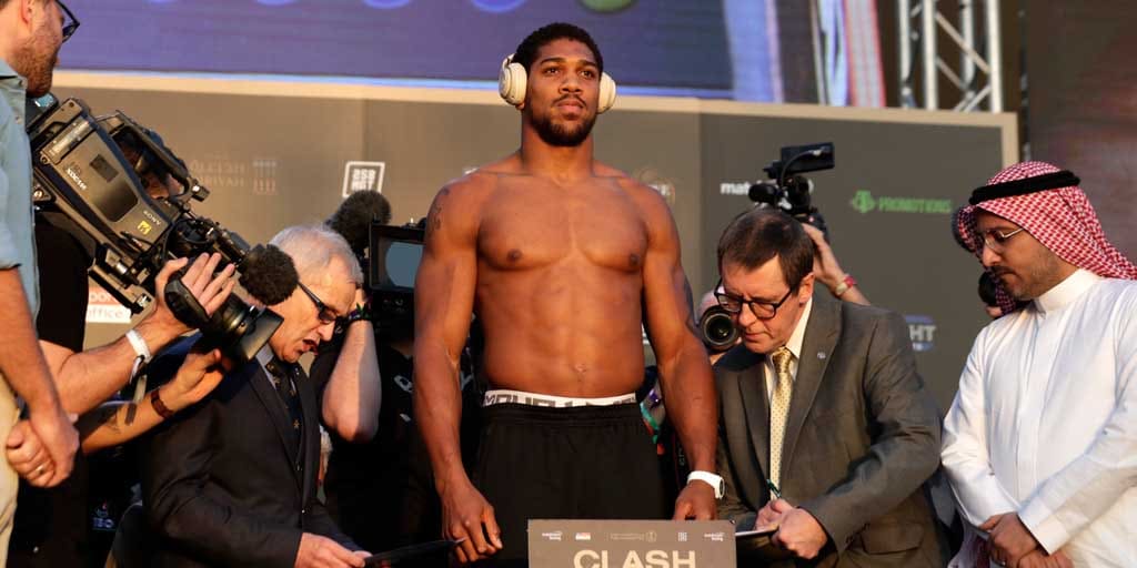 Heavyweight Champions Anthony Joshua Tyson Fury Agree Financial Terms For Two Fight Deal Says Promoter Eddie Hearn Sports News Firstpost