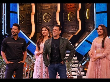 Bigg Boss 13 Day 65 highlights: Himanshi Khurana evicted; Salman Khan, Sonakshi Sinha promote Dabangg 3 Bigg Boss 13 Day 65 highlights: Himanshi Khurana evicted; Salman Khan, Sonakshi Sinha promote Dabangg 3