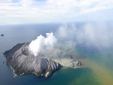 New Zealand’s White Island volcano: One dead, many missing; eruption sends plume of steam, ash about 12,000 feet into air New Zealand’s White Island volcano: One dead, many missing; eruption sends plume of steam, ash about 12,000 feet into air