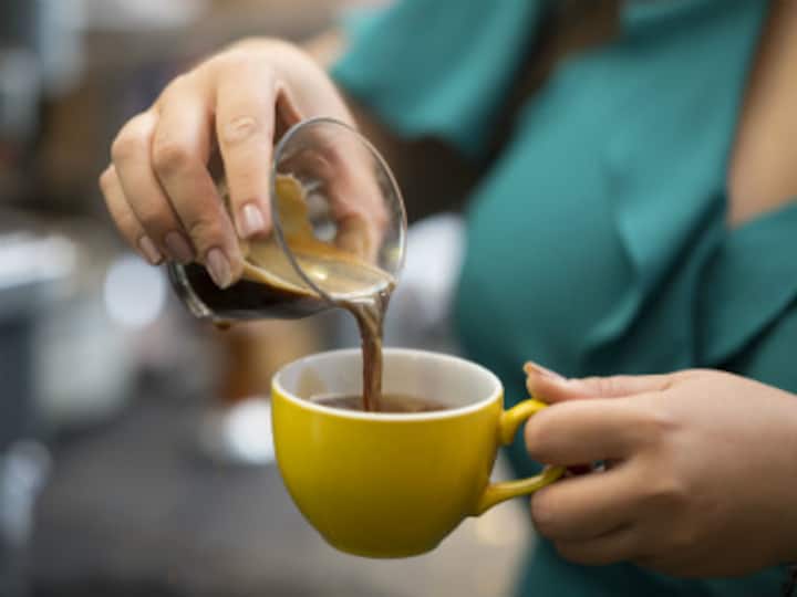 How many cups of coffee or tea you should drink in a day
