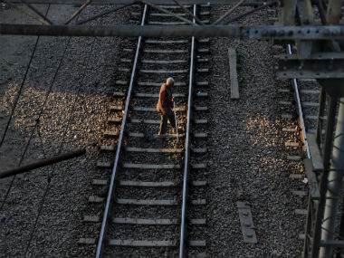 Three reasons women live longer than men Three reasons women live longer than men