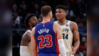 NBA: Giannis Antetokounmpo leads Bucks to 13th consecutive victory; LeBron James, Anthony Davis shine as Lakers thrash Jazz