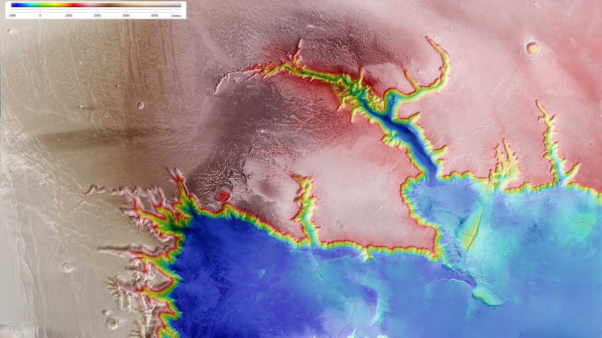 Mars has shallow deposits of water-ice that astronauts can reach with a shovel: NASA