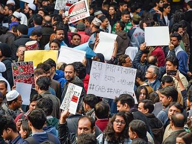 Anti-Citizenship Act protests: Toll rises to six in Assam; protesters block roads, railway tracks, torch vehicles in West Bengal