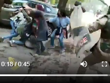 Watch: Jamia Millia Islamia students Ladeeda Sakhaloon, Ayesha Renna save journalist from baton-wielding cops Watch: Jamia Millia Islamia students Ladeeda Sakhaloon, Ayesha Renna save journalist from baton-wielding cops