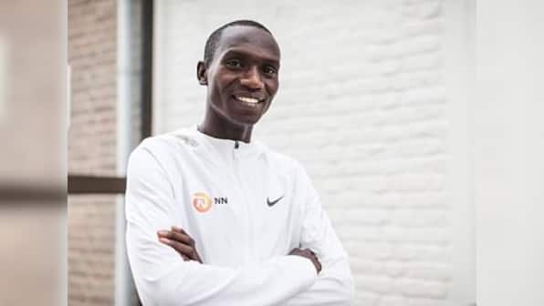 Joshua Cheptegei breaks Patrick Komon's nine-year old 10,000m world record in Valencia