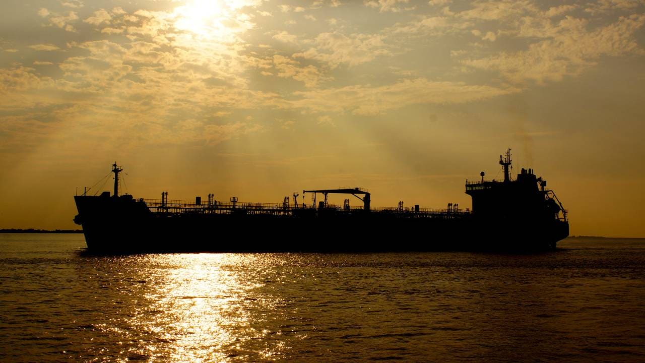 Oil tanker at sea. Image: Flickr